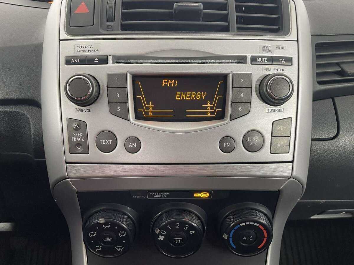 Toyota Verso 2011