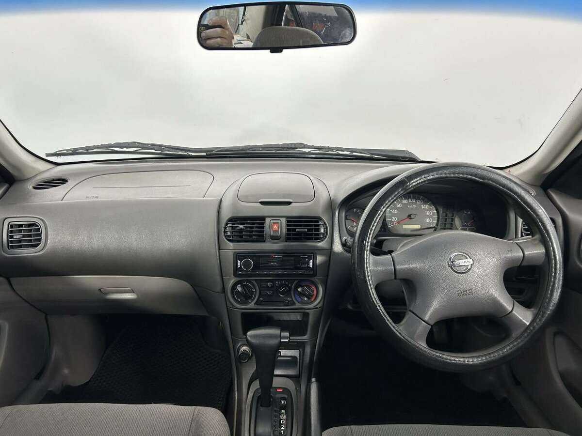 Nissan Sunny