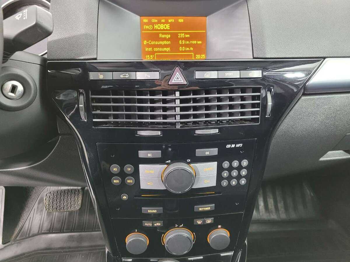 Opel Astra 2012