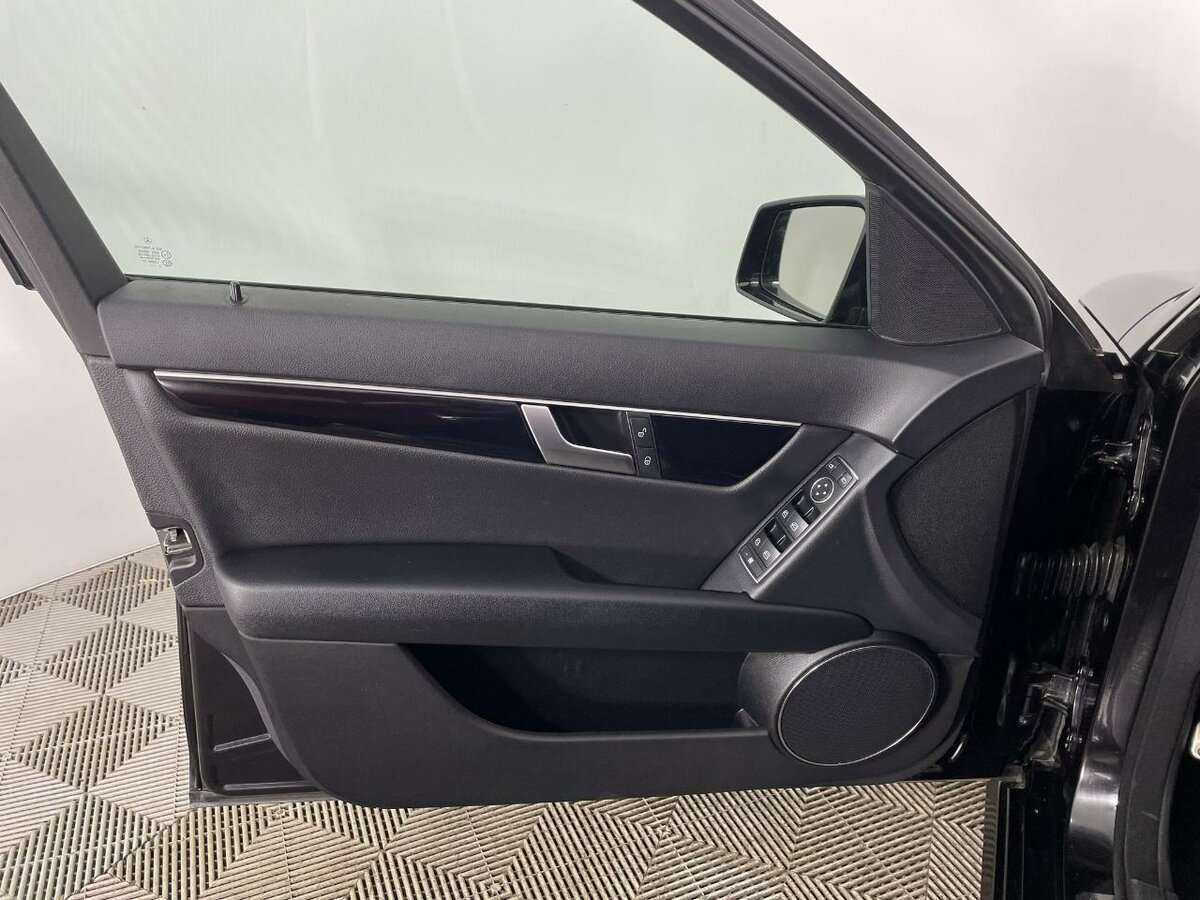 Mercedes-Benz C-Класс