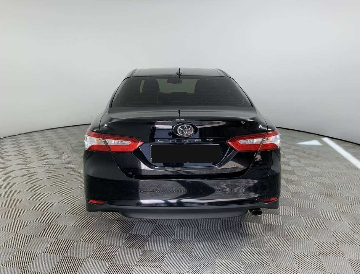 Toyota Camry 2019