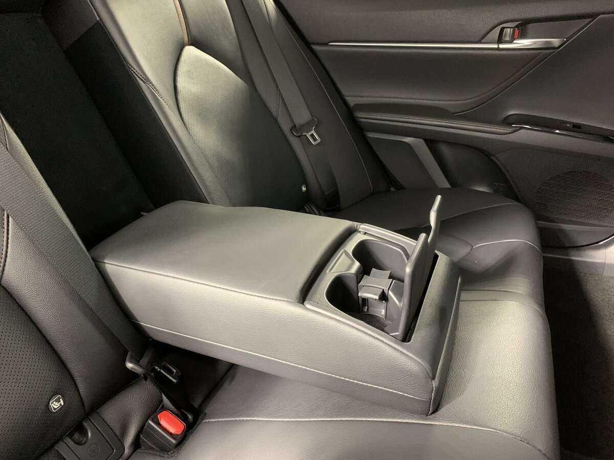Toyota Camry 2020