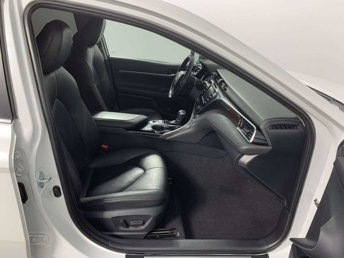 Toyota Camry 2020