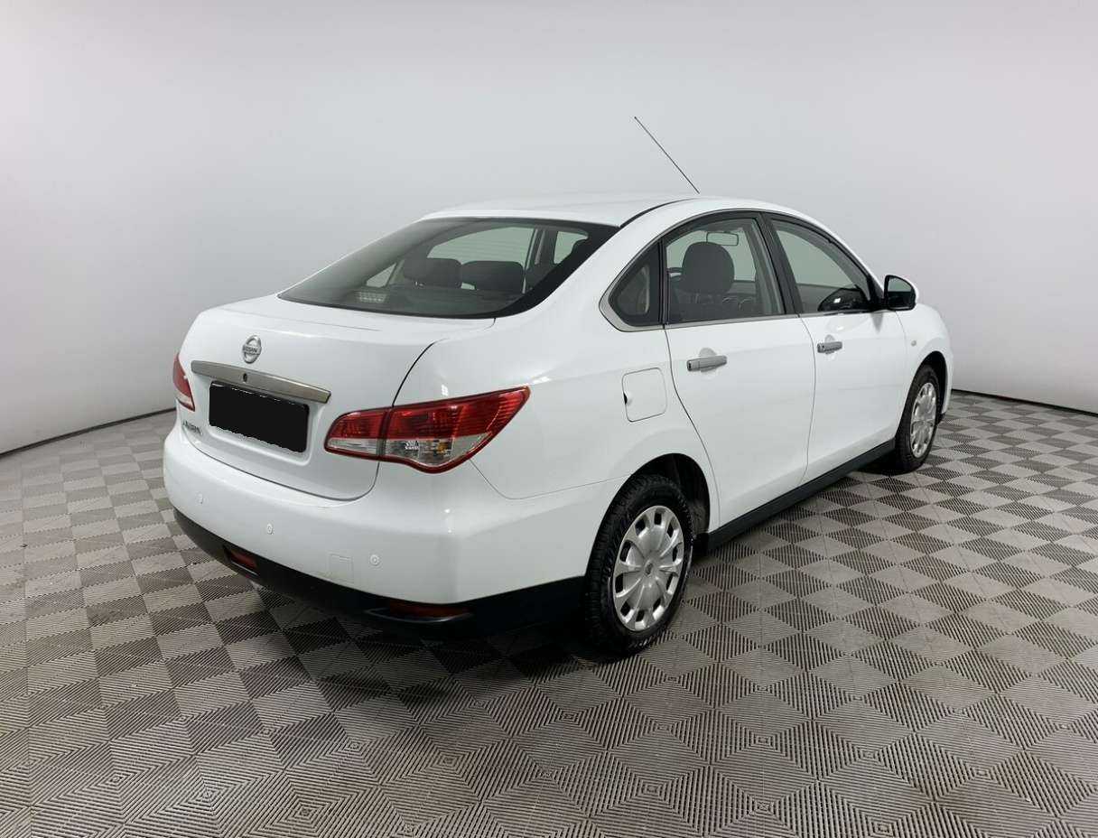 Nissan Almera