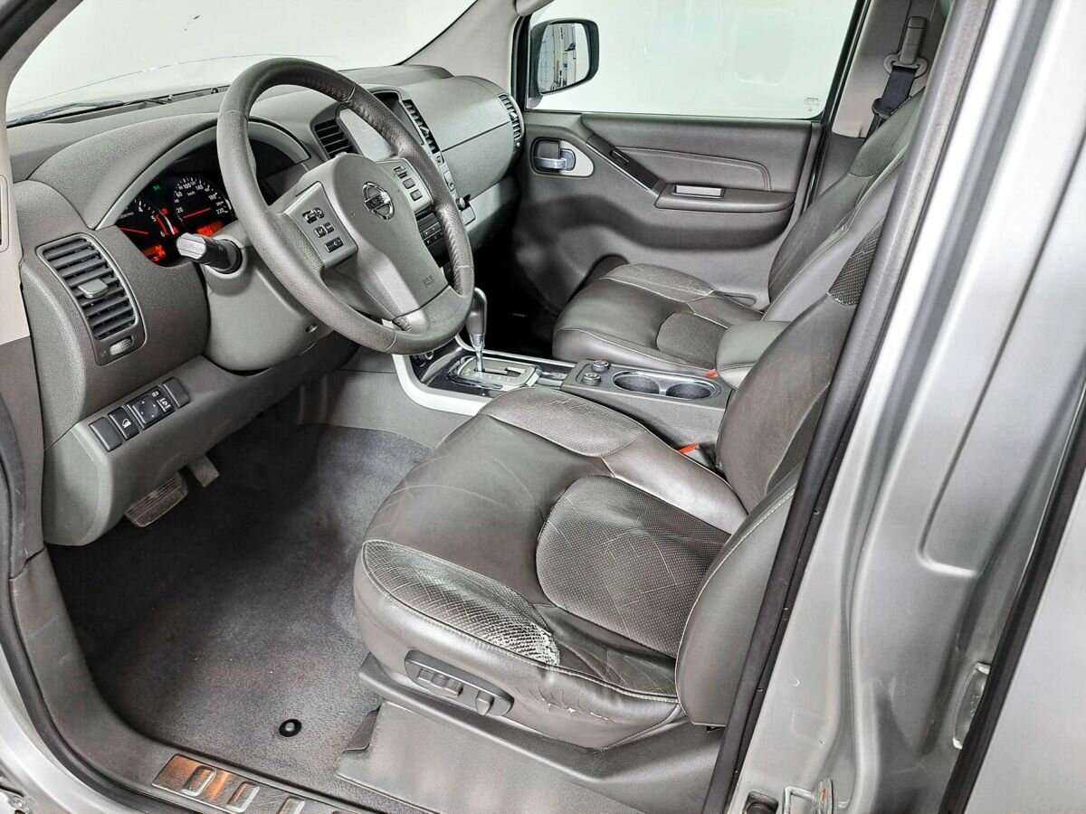 Nissan Pathfinder 2012
