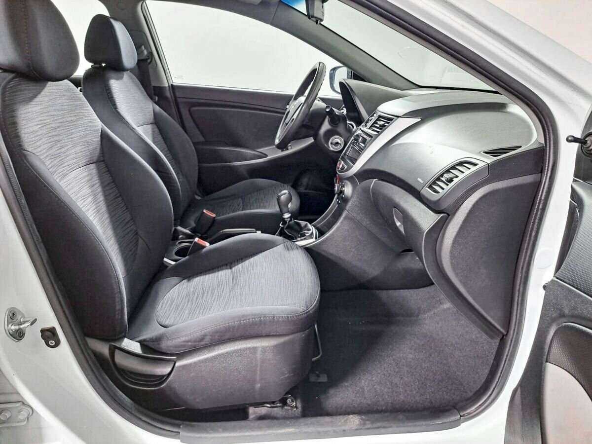 Hyundai Solaris 2014