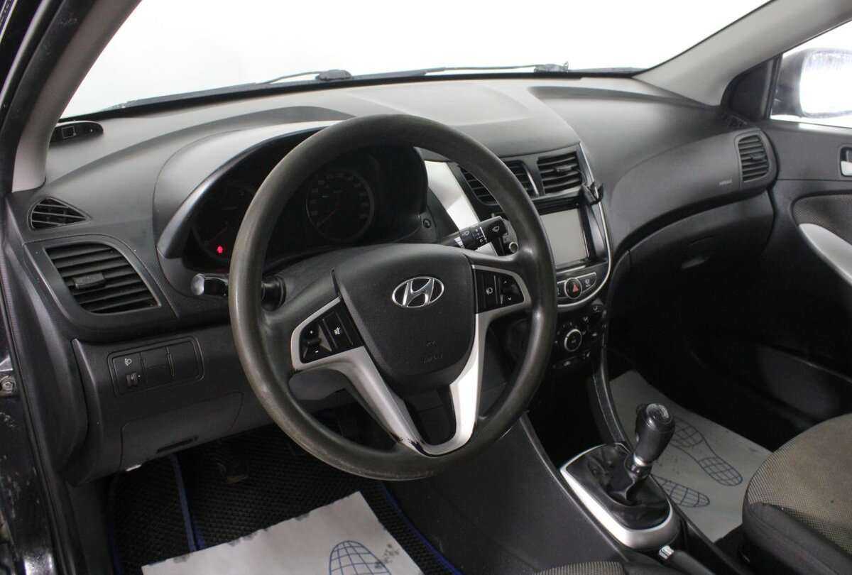 Hyundai Solaris 2013