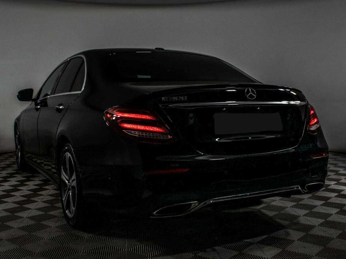 Mercedes-Benz E-Класс 2017