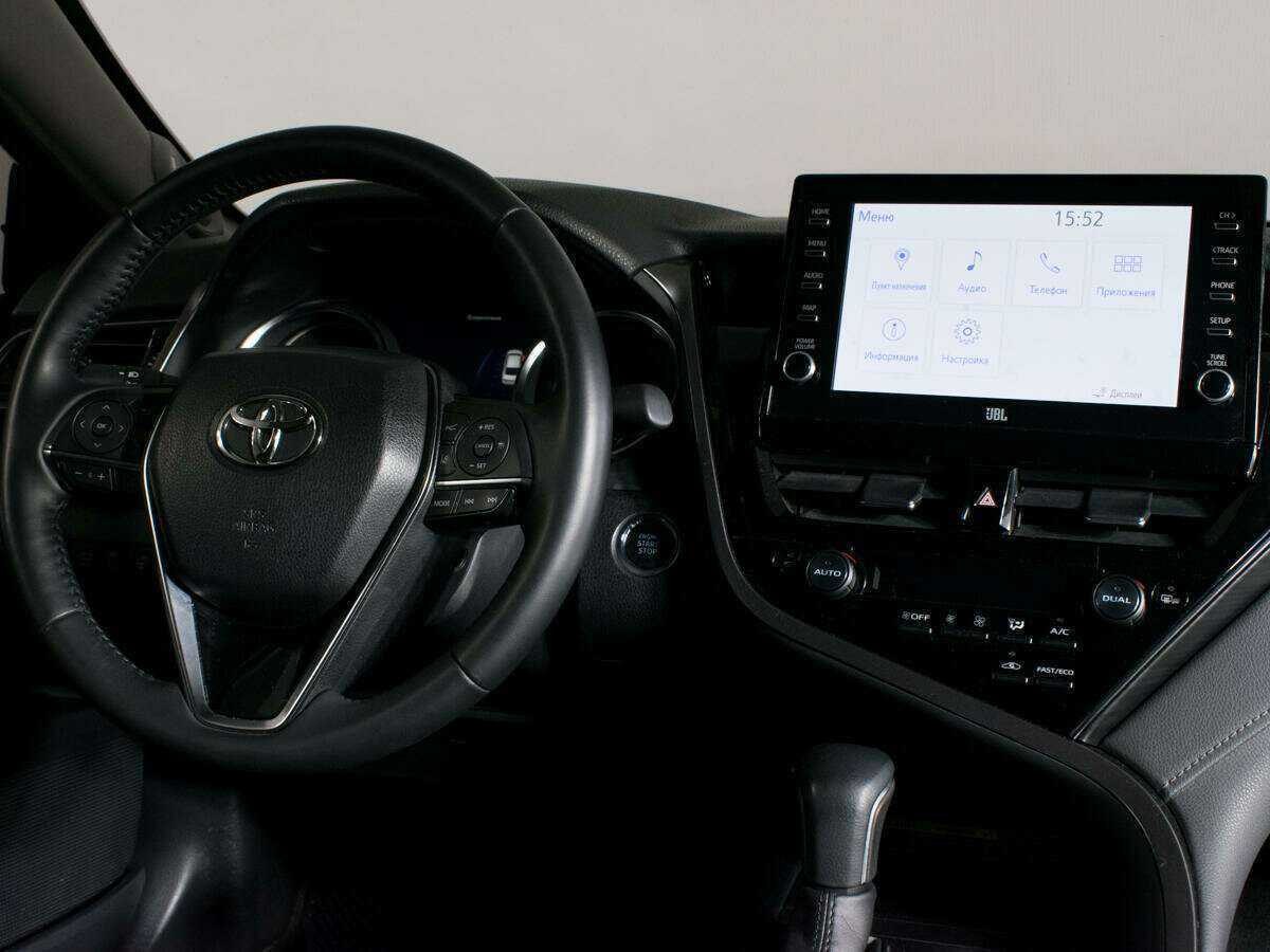 Toyota Camry 2021