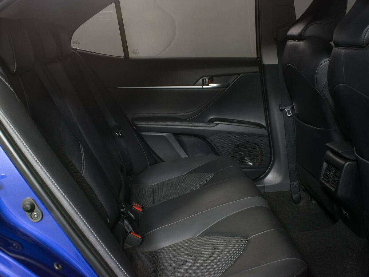 Toyota Camry 2021