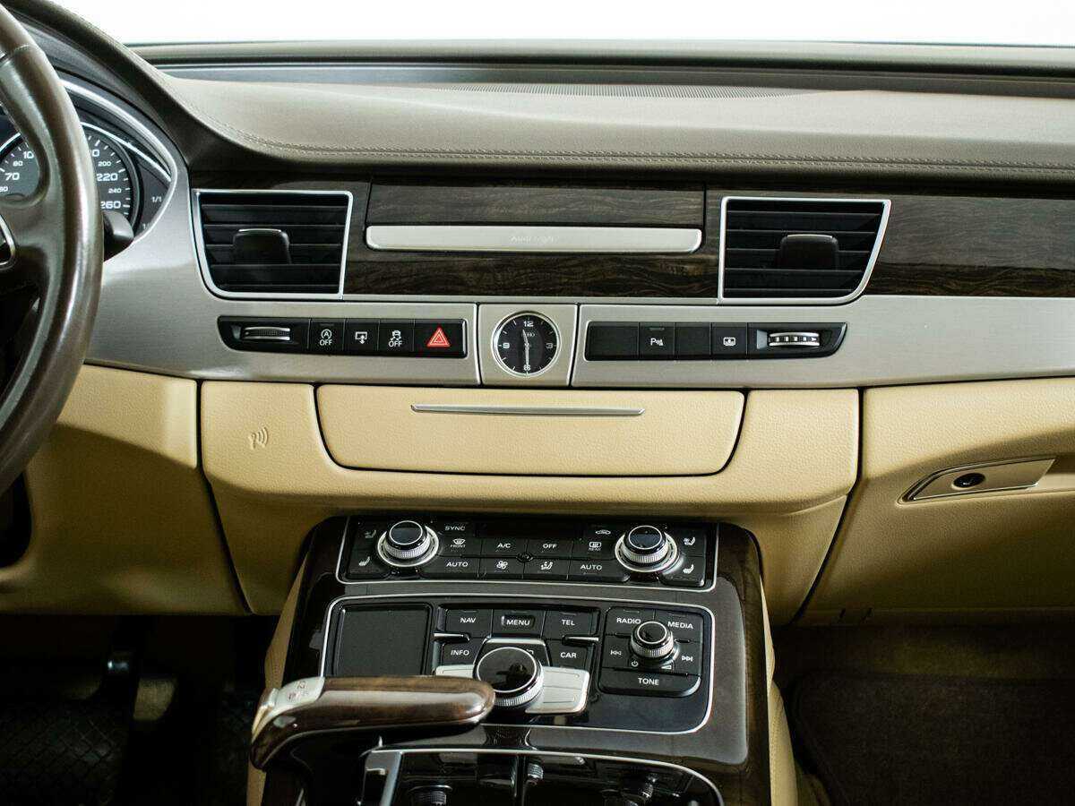 Audi A8 2016