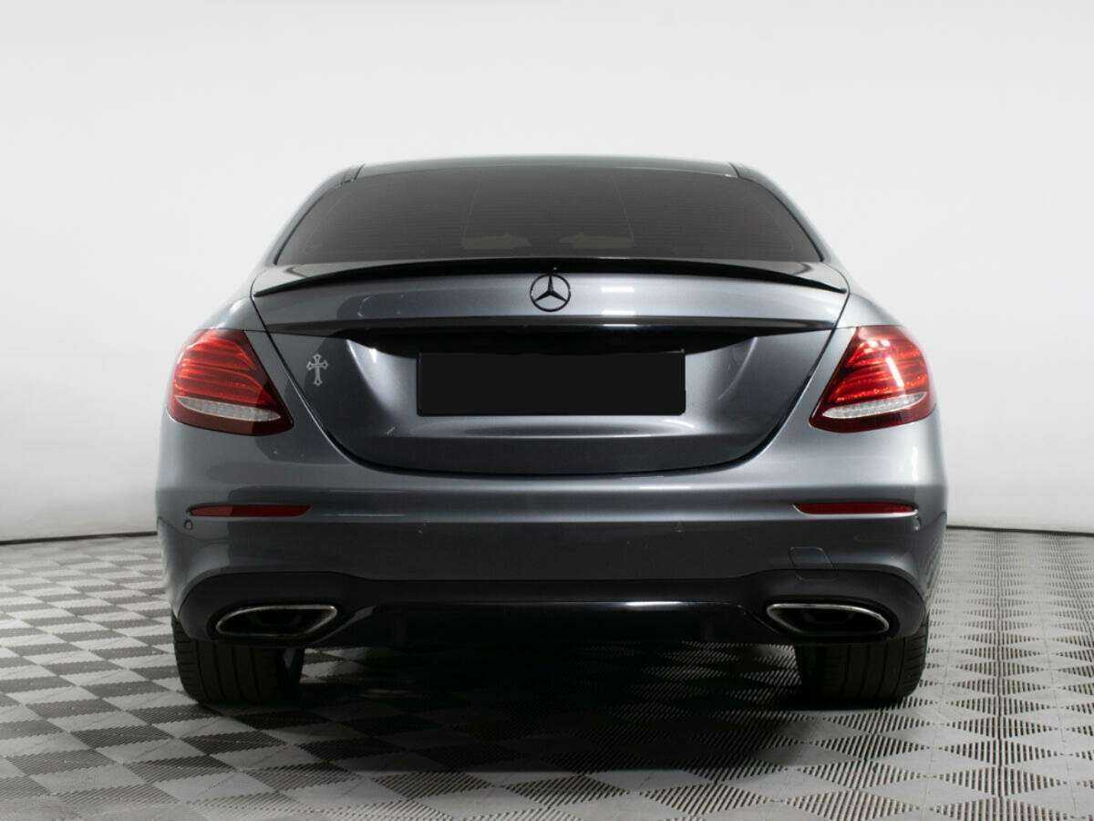 Mercedes-Benz E-Класс
