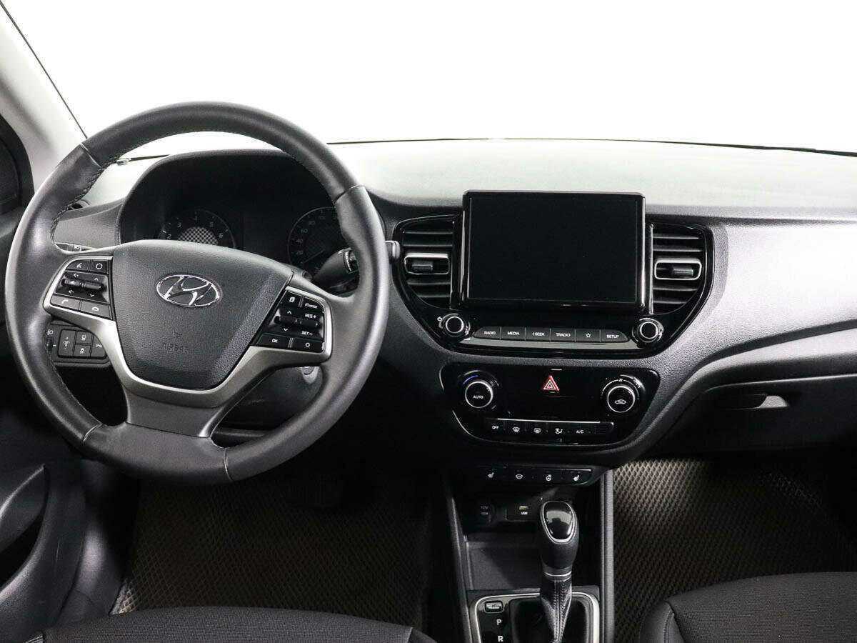 Hyundai Solaris 2022