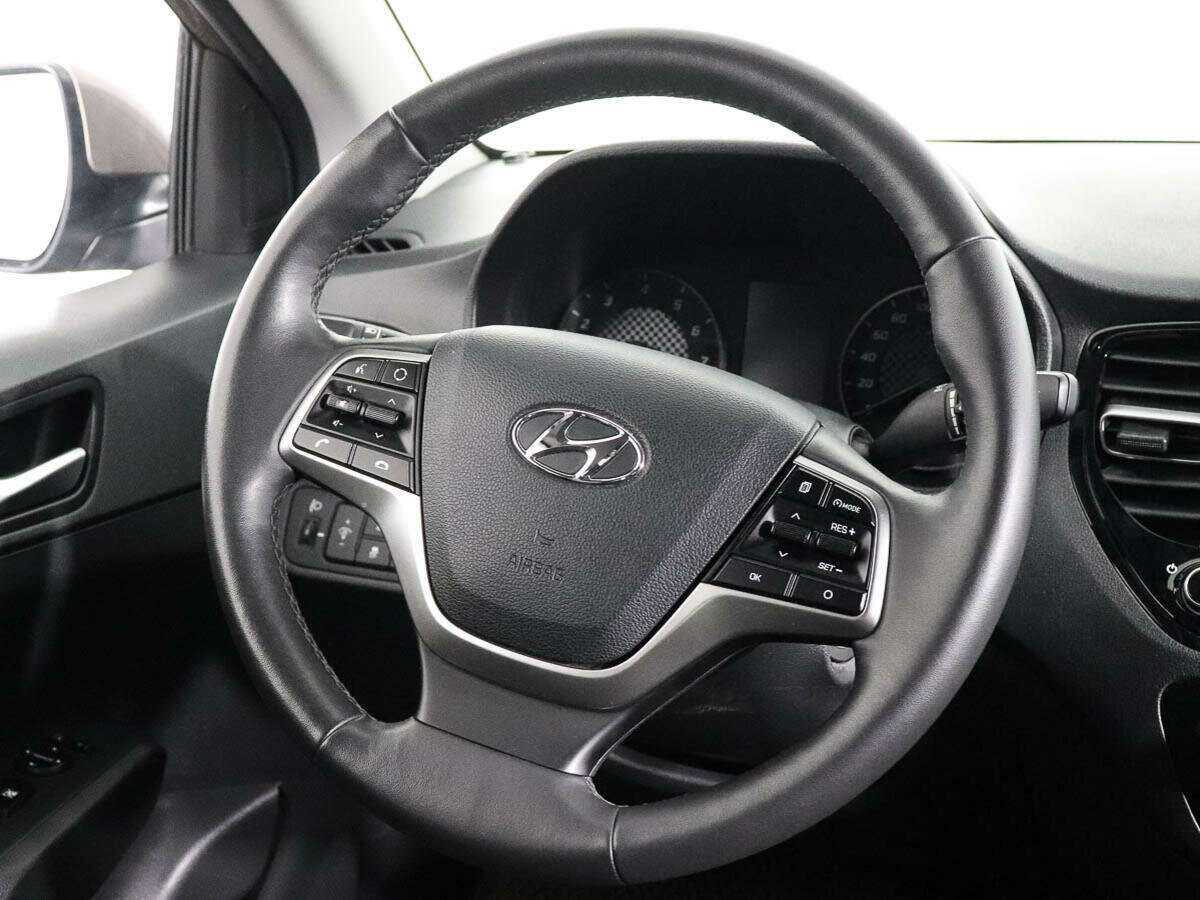 Hyundai Solaris 2022