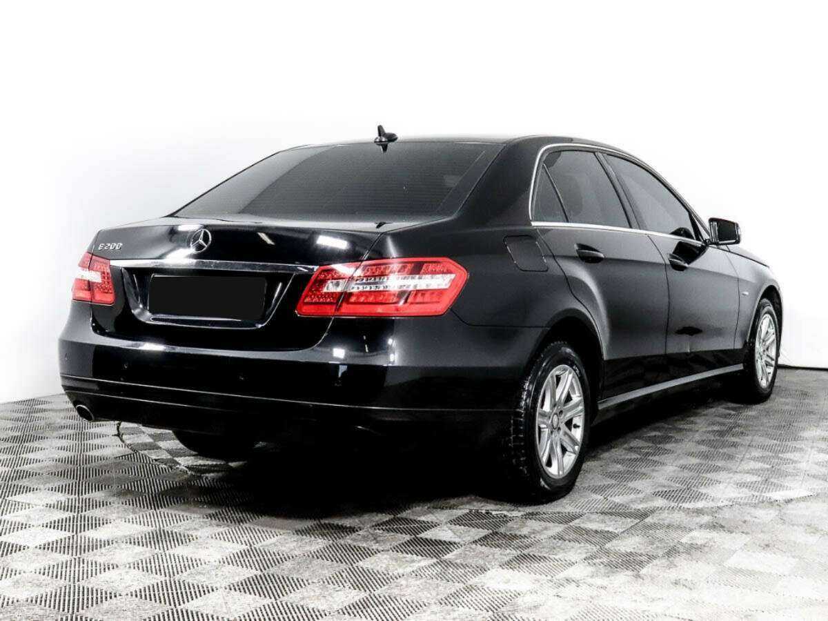 Mercedes-Benz E-Класс 2012