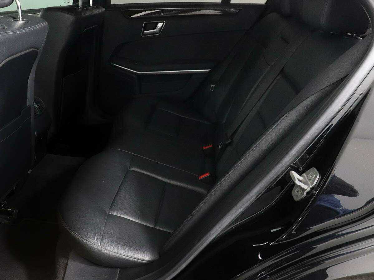 Mercedes-Benz E-Класс 2012