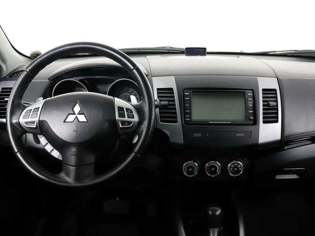 Mitsubishi Outlander 2012