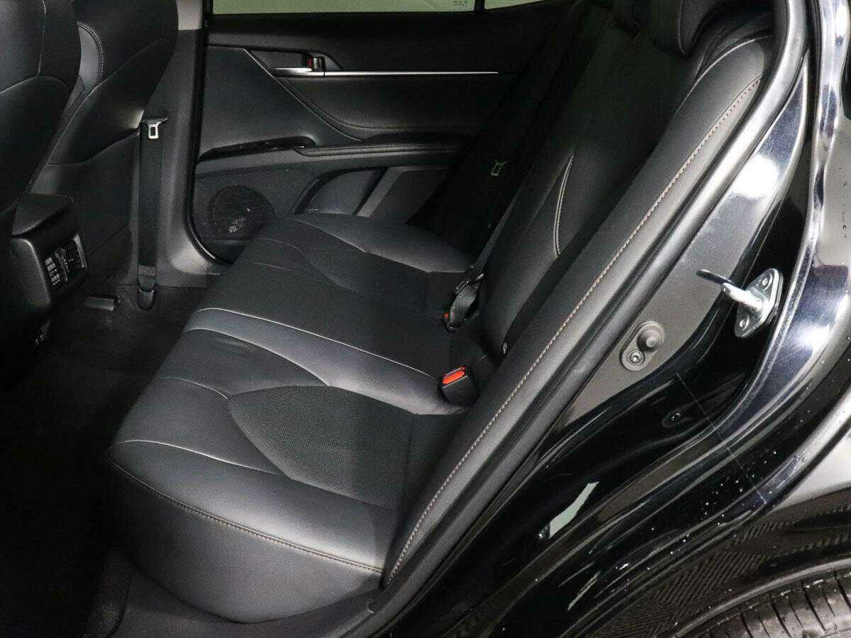 Toyota Camry 2019