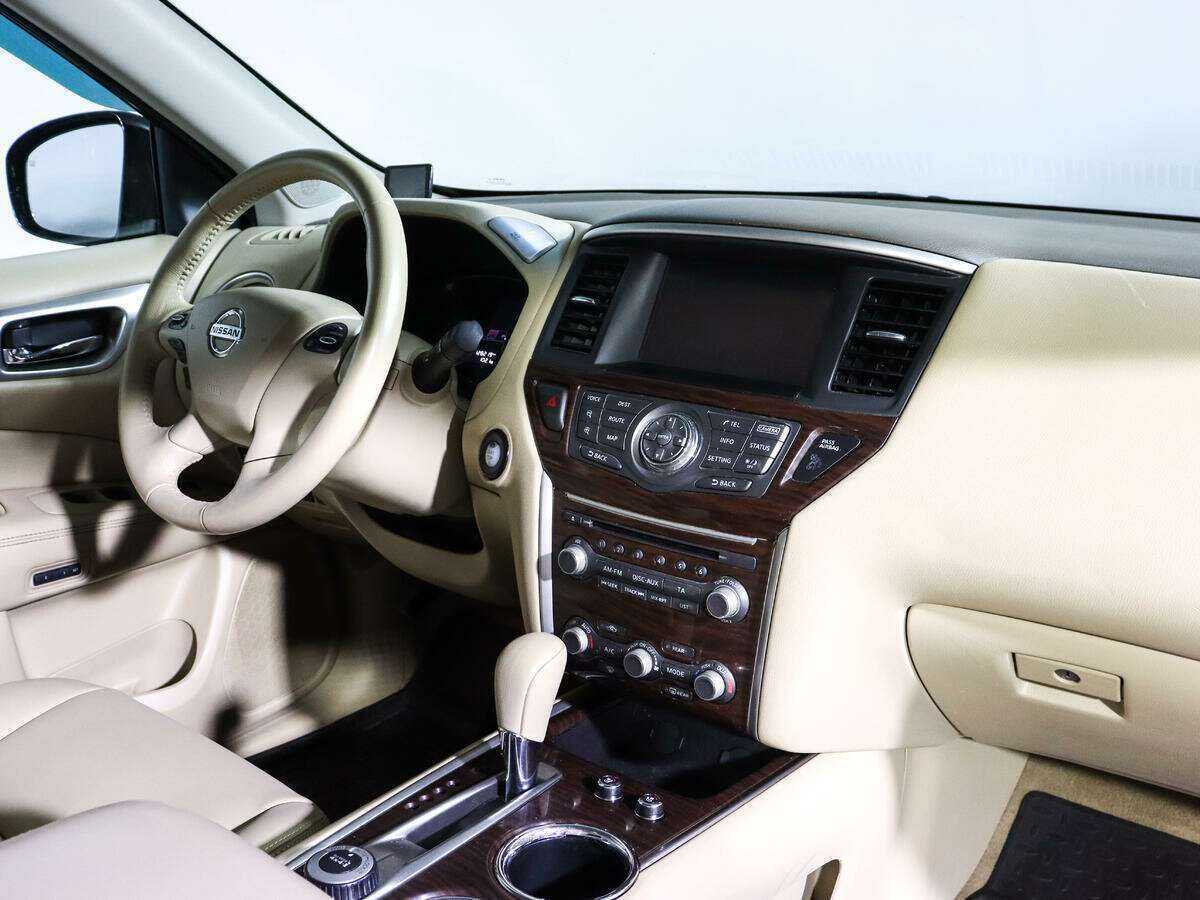 Nissan Pathfinder 2014