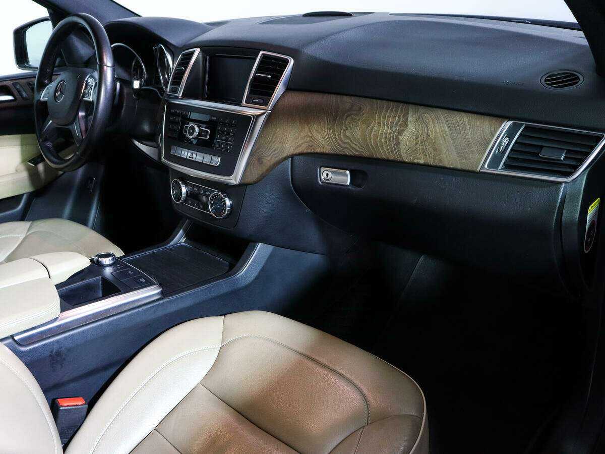 Mercedes-Benz M-Класс