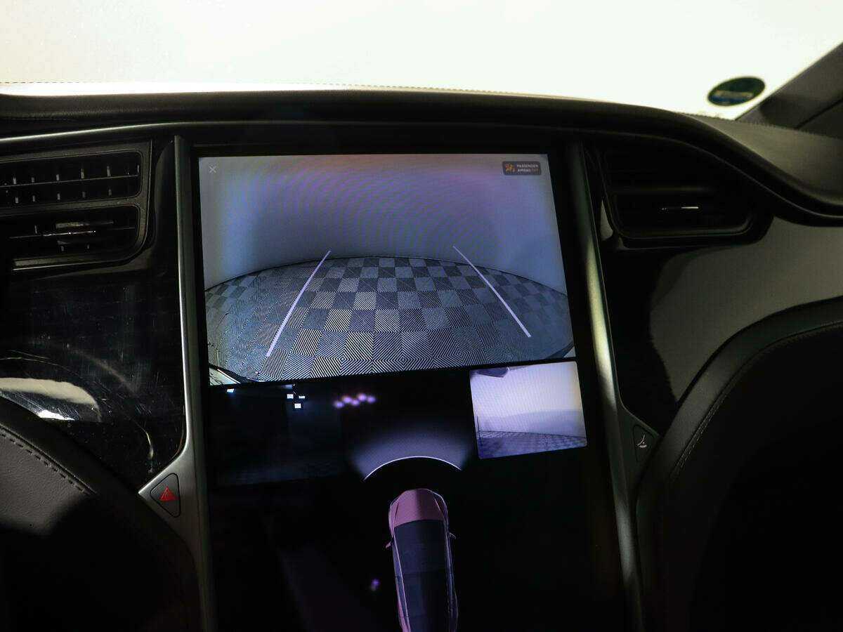 Tesla Model X 2018