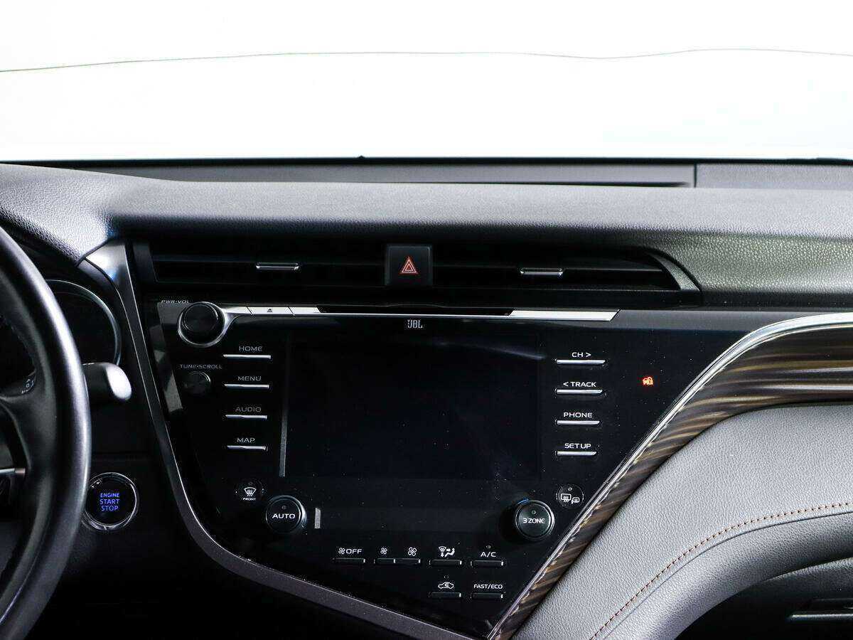 Toyota Camry 2019