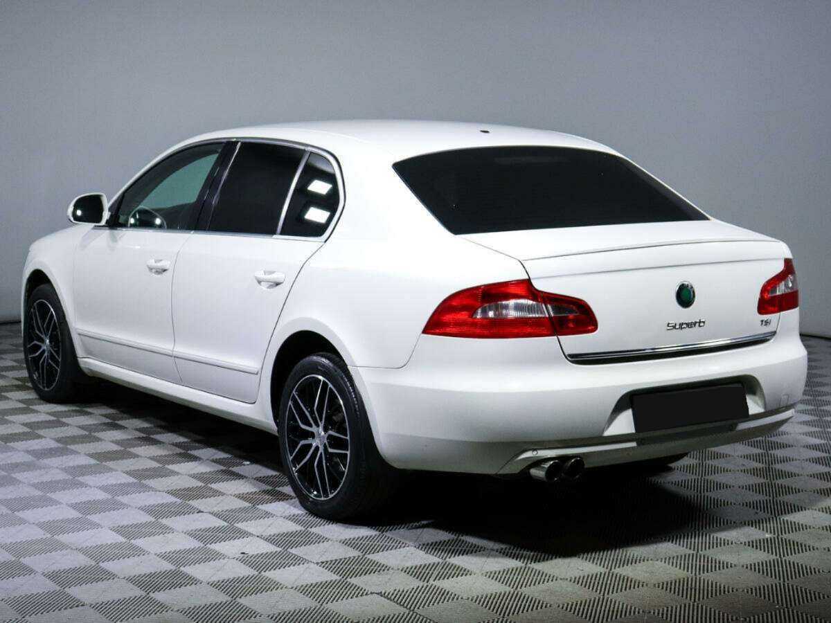 Skoda Superb 2011