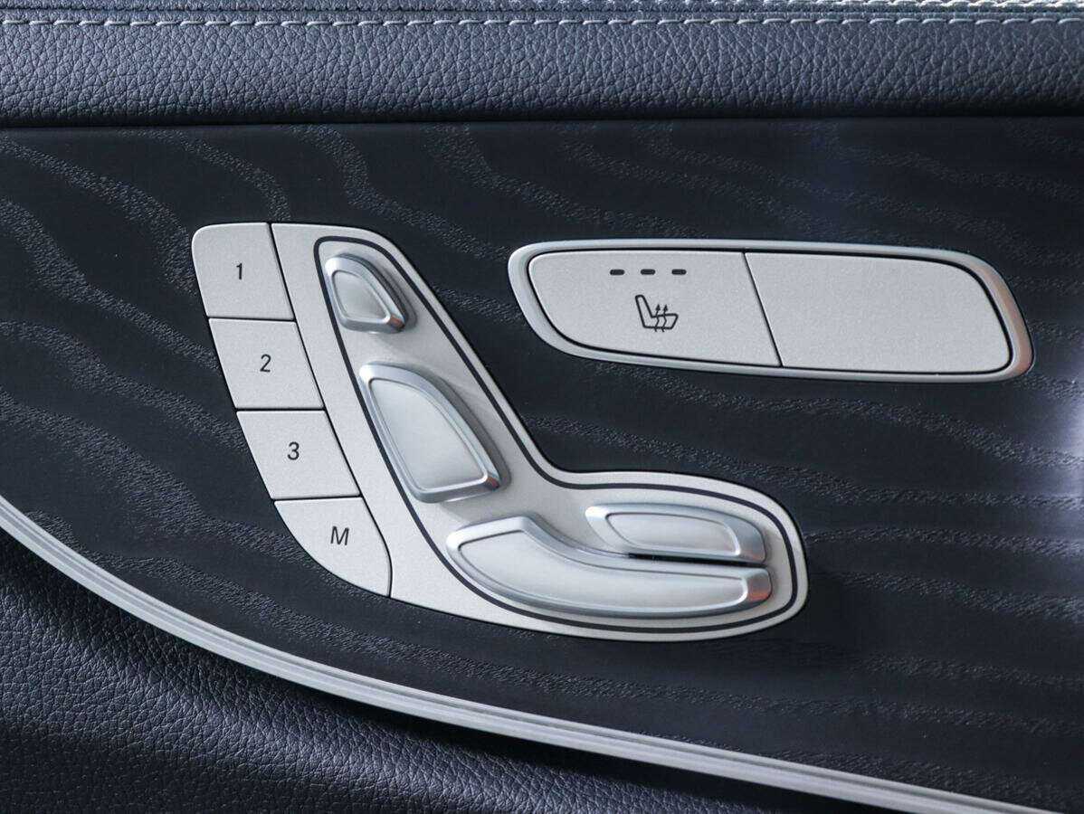 Mercedes-Benz E-Класс 2021
