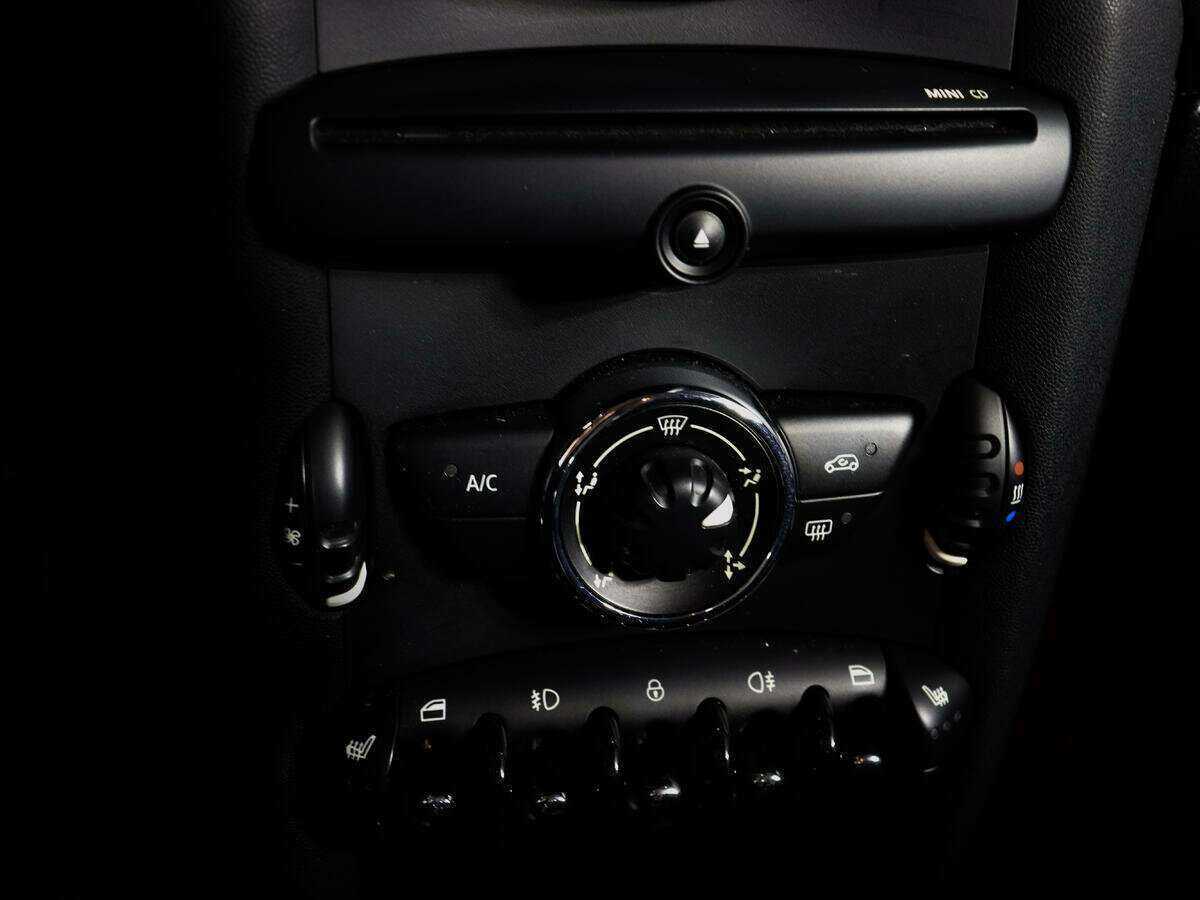 Mini Hatch 2012