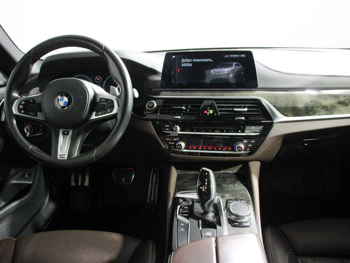 BMW 5 серии 2019