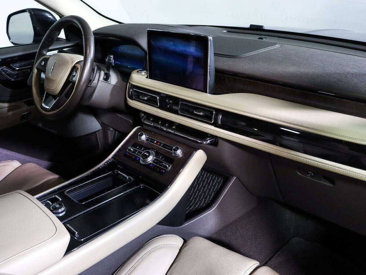 Lincoln Aviator
