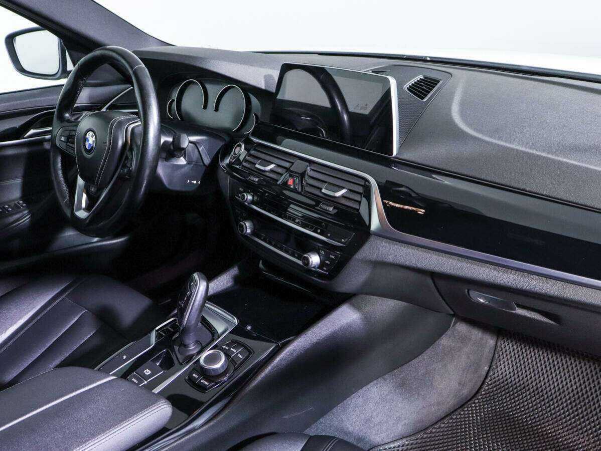 BMW 5 серии 2018