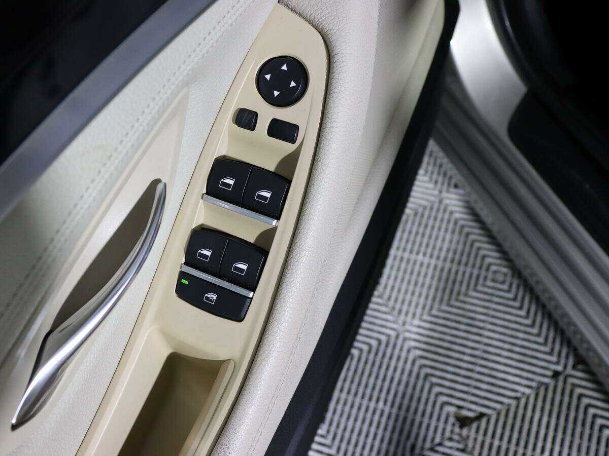 BMW 5 серии 2012