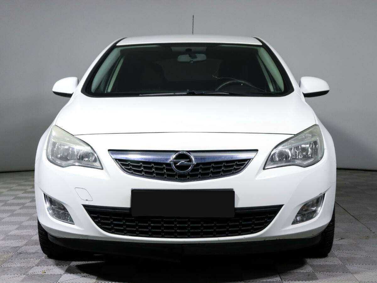 Opel Astra 2011