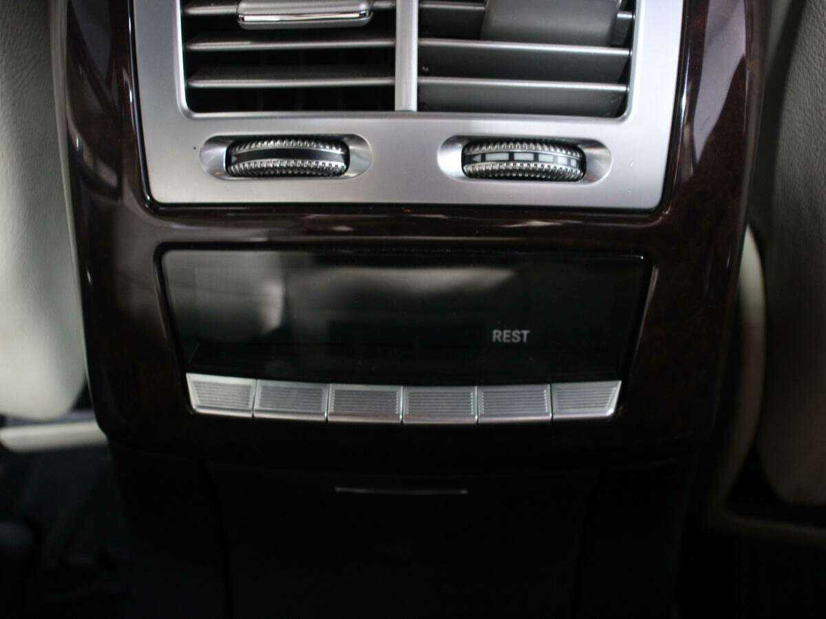 Mercedes-Benz S-Класс 2011