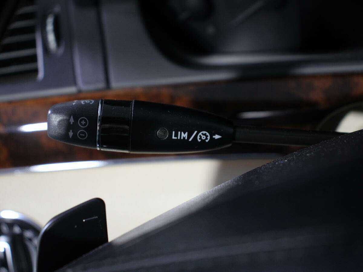 Mercedes-Benz S-Класс 2011