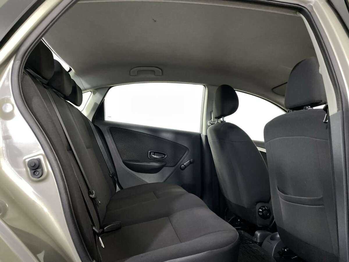 Nissan Almera 2013