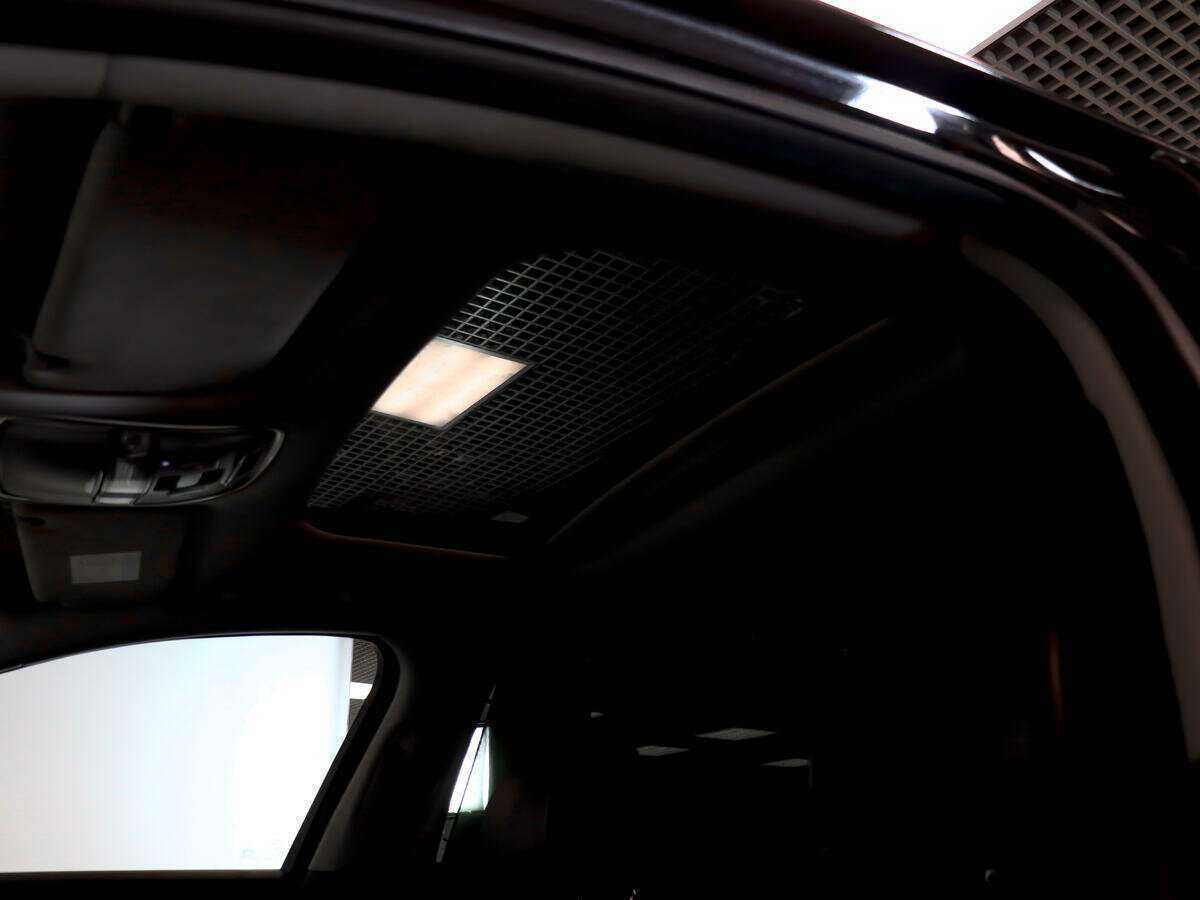 Kia K900 2019
