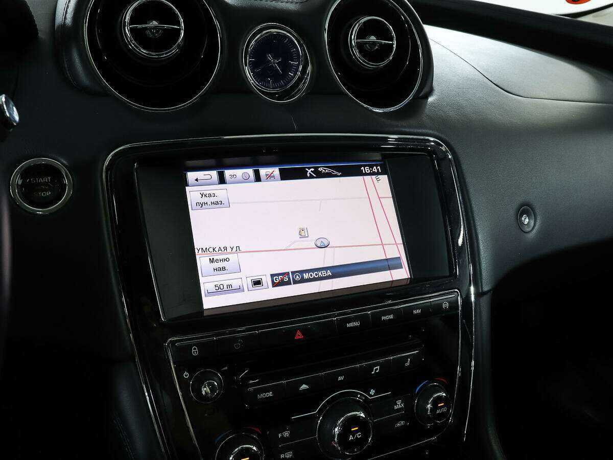 Jaguar XJ 2013