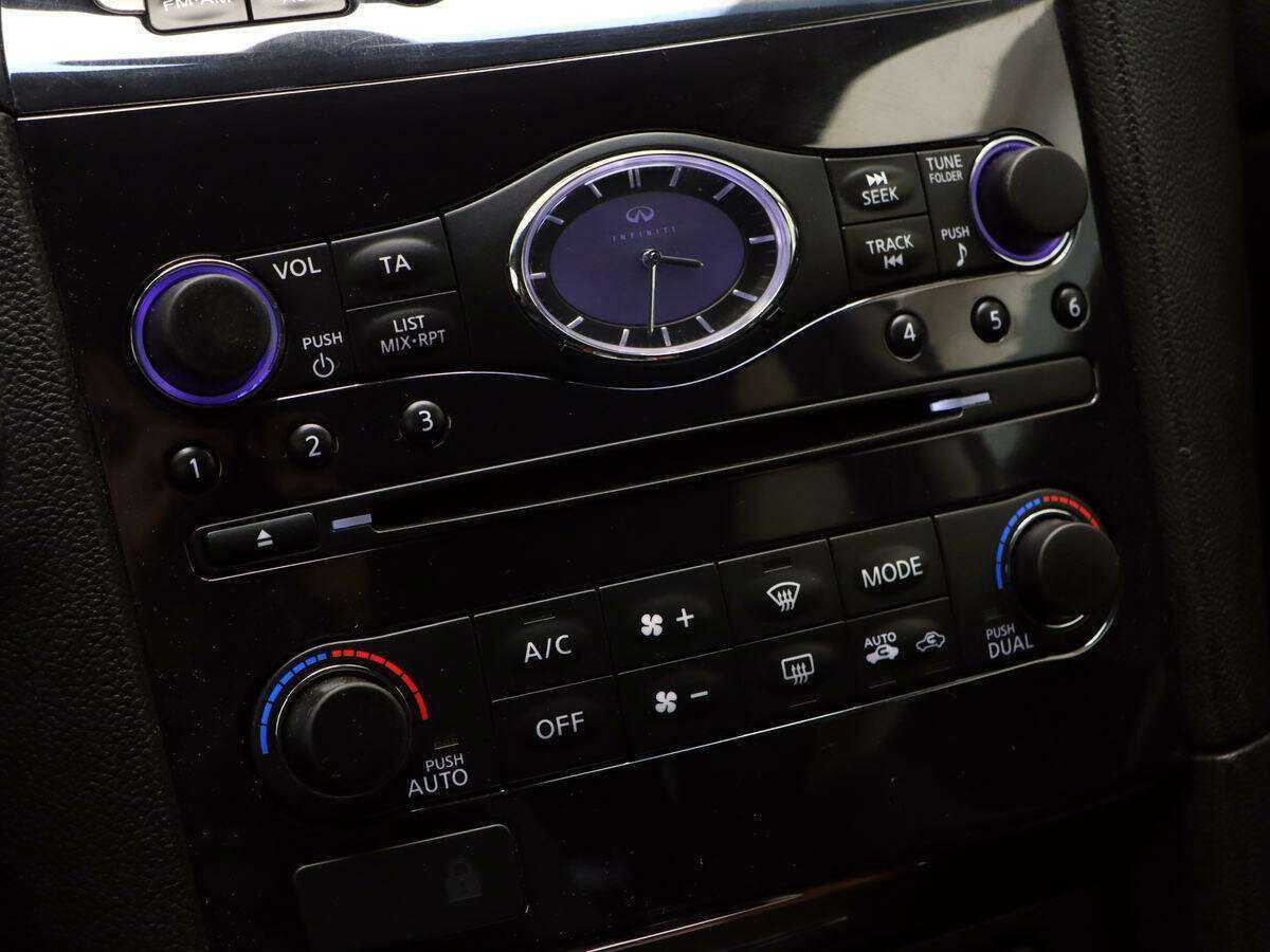 Infiniti FX 2010