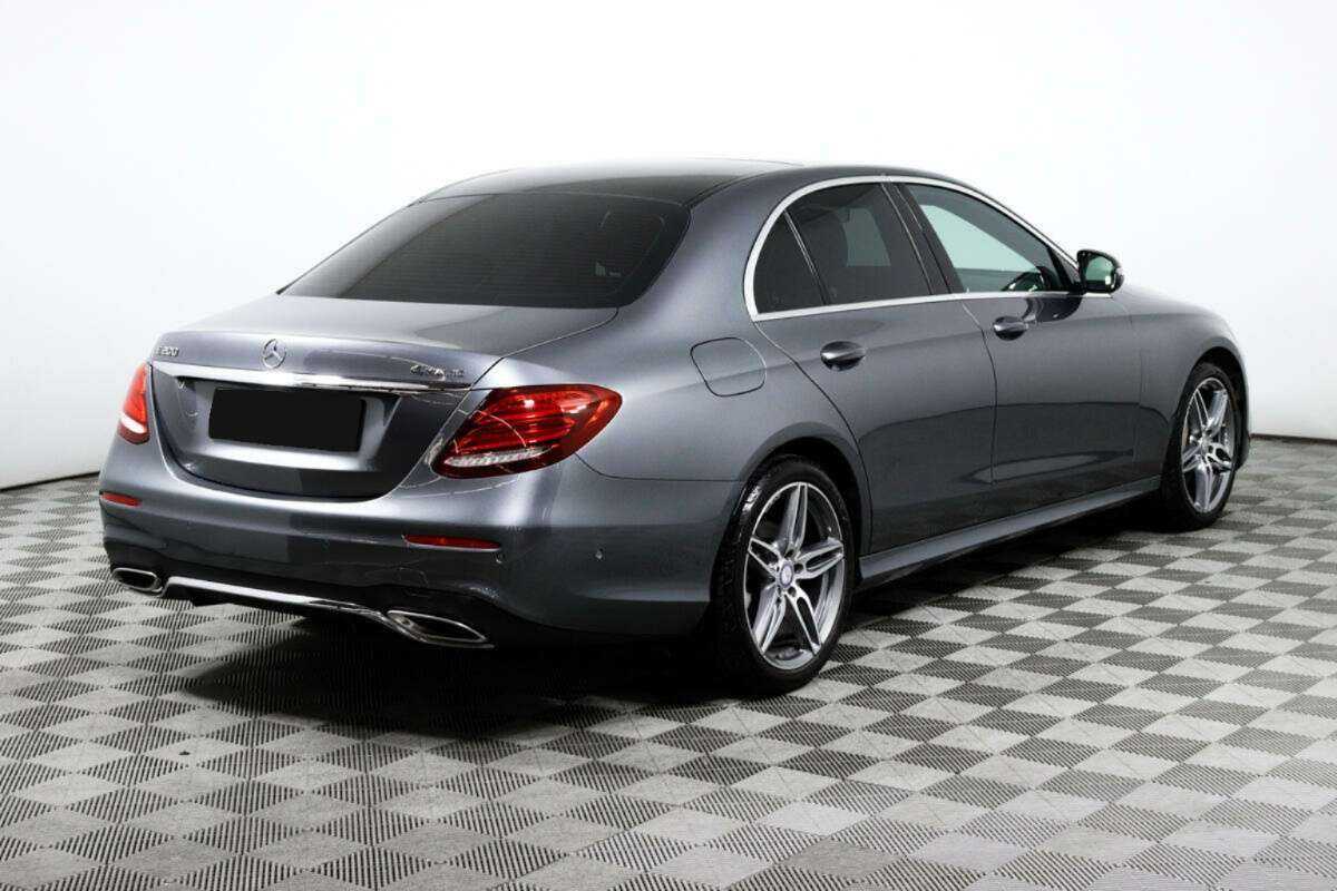 Mercedes-Benz E-Класс 2016