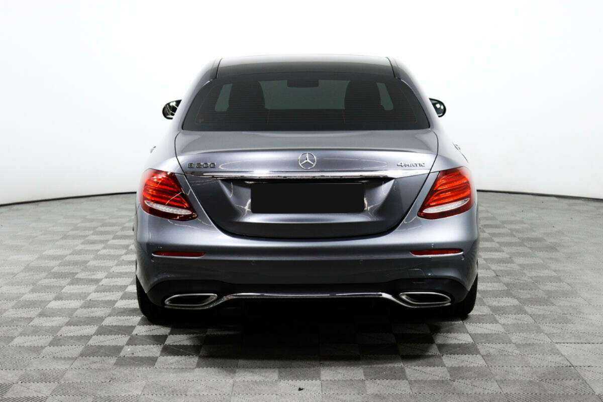 Mercedes-Benz E-Класс 2016
