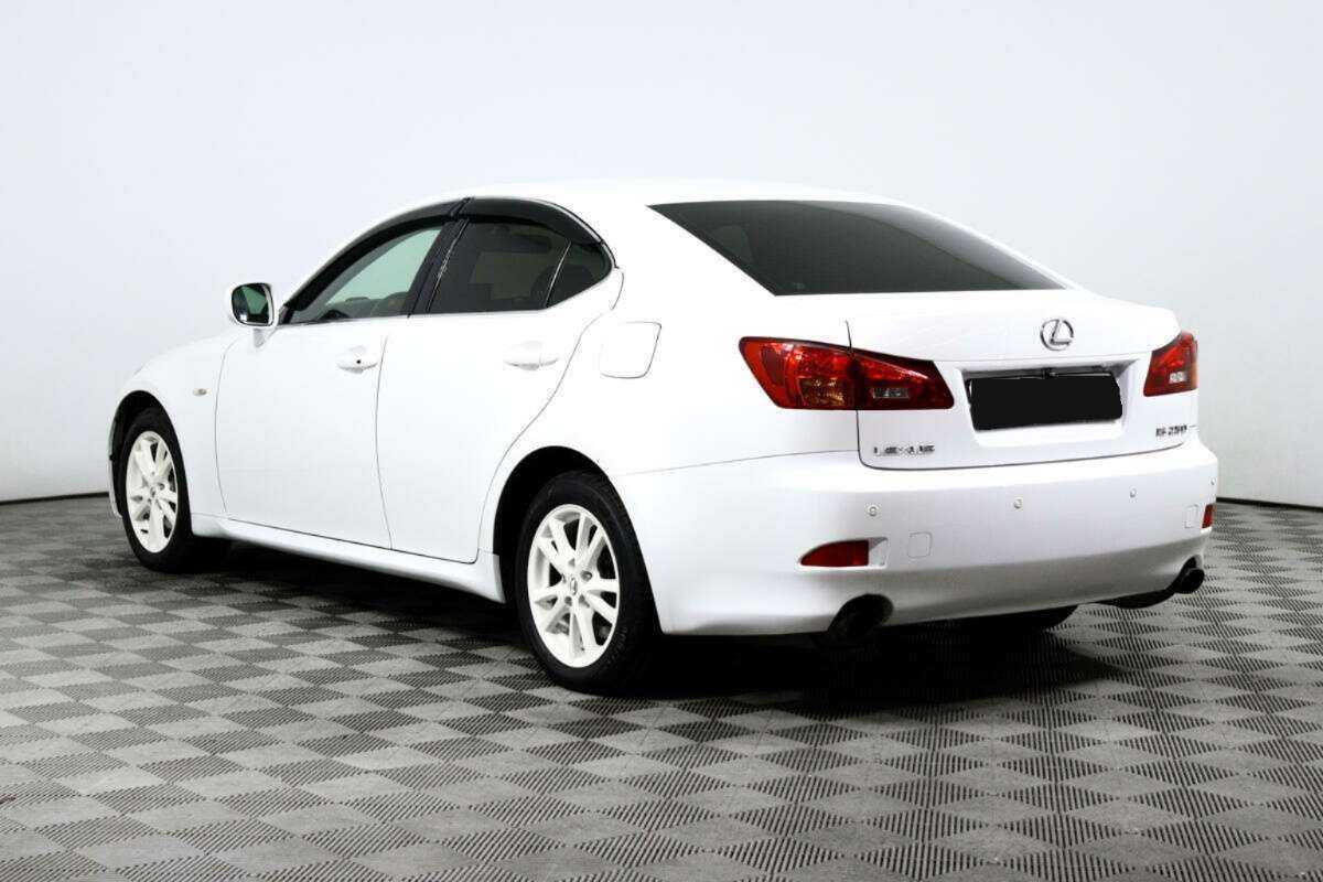 Lexus IS