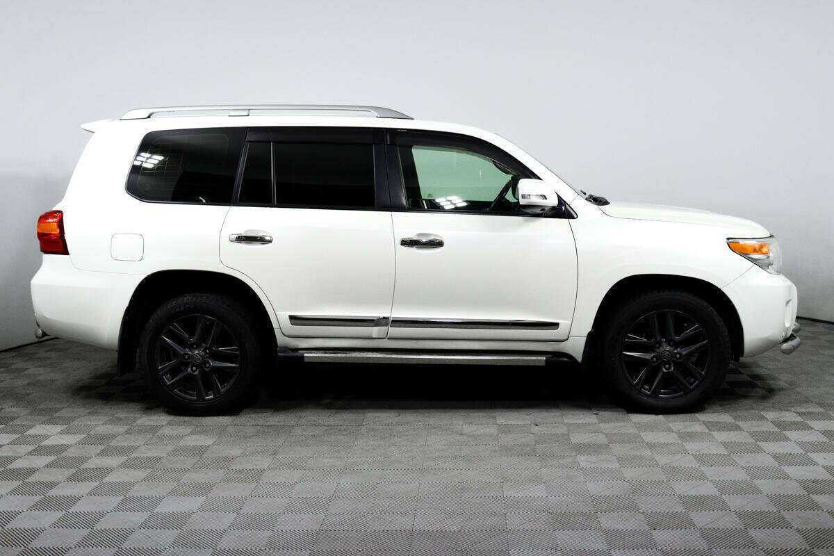 Toyota Land Cruiser 2012