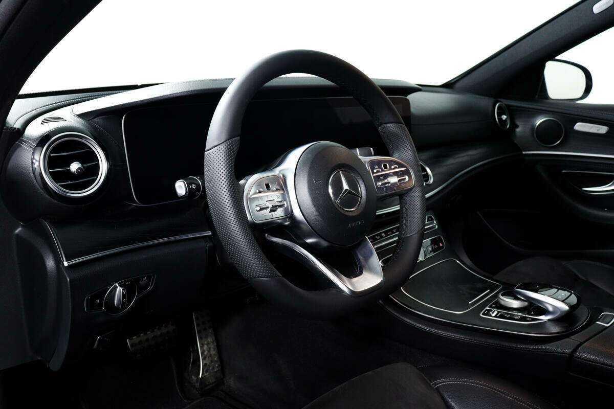 Mercedes-Benz E-Класс 2019
