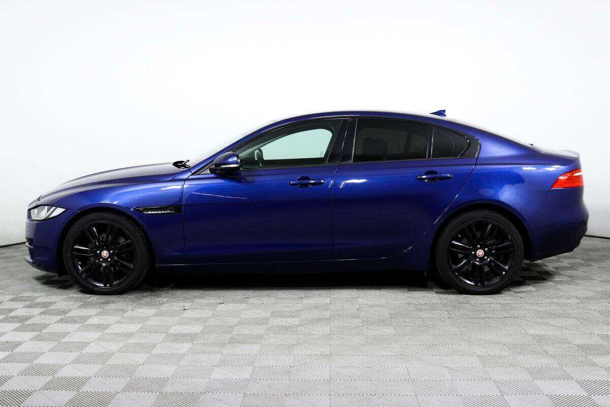 Jaguar XE