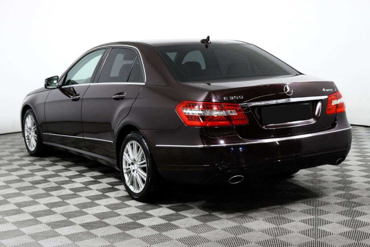 Mercedes-Benz E-Класс 2011