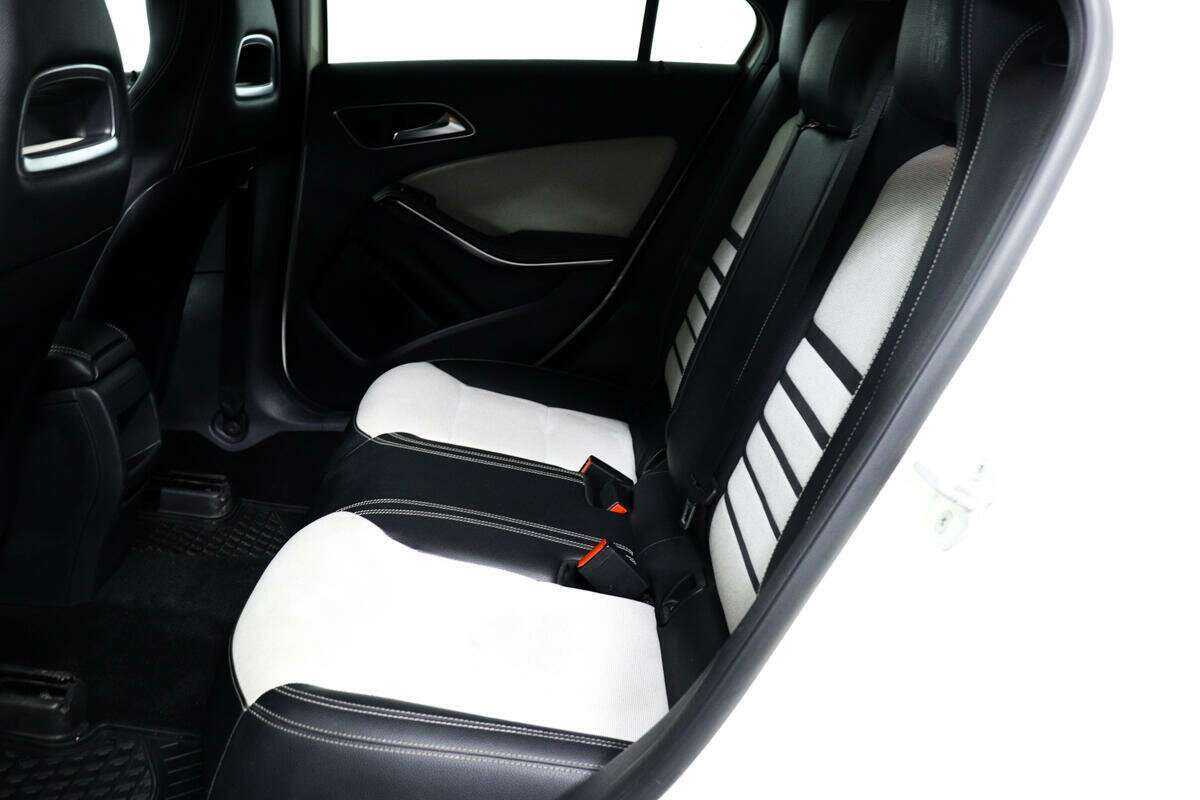 Mercedes-Benz A-Класс 2013