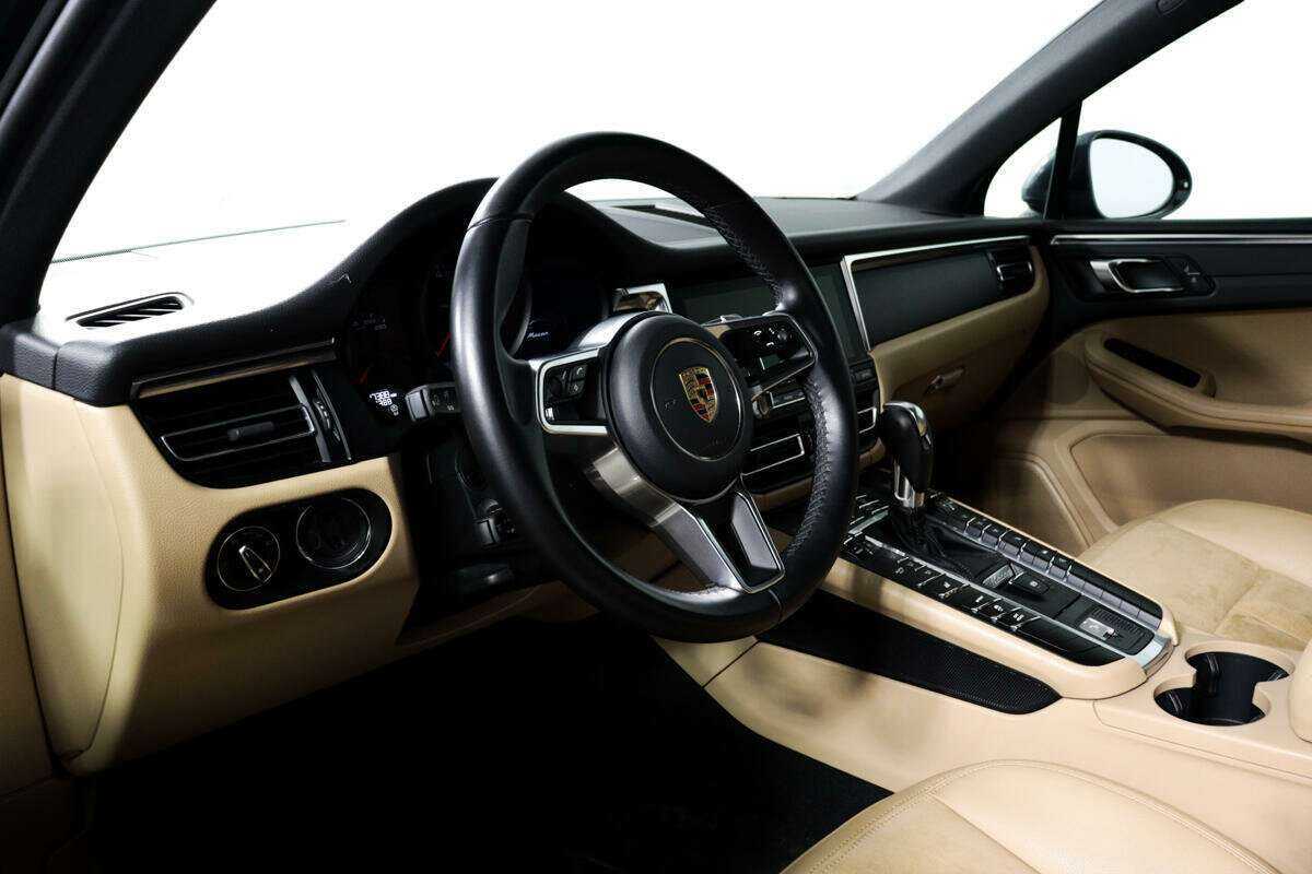 Porsche Macan 2020