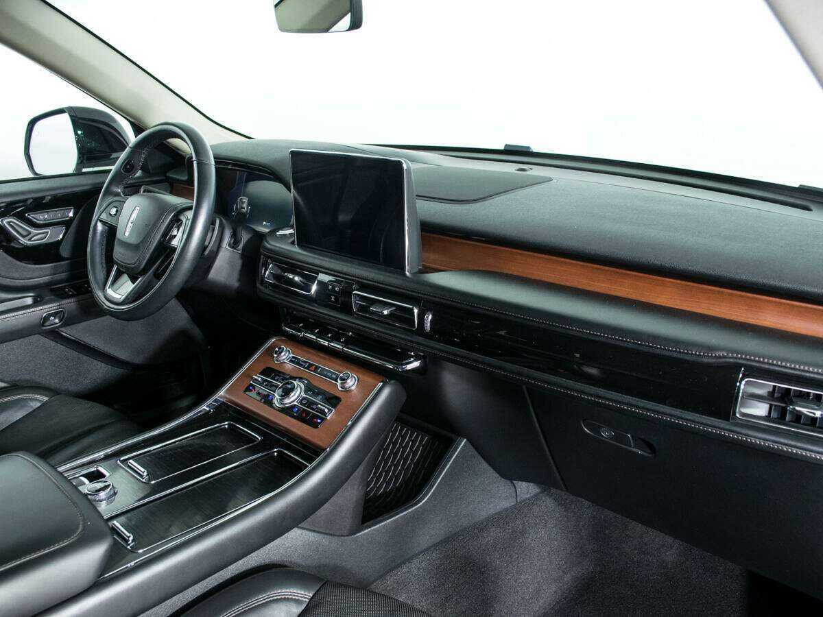 Lincoln Aviator